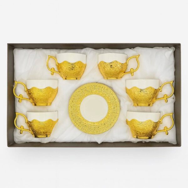 Fantsy Decorated Set of 6 Cups with a Costar Plate فناجين قهوة مزخرفة مع الجلاس